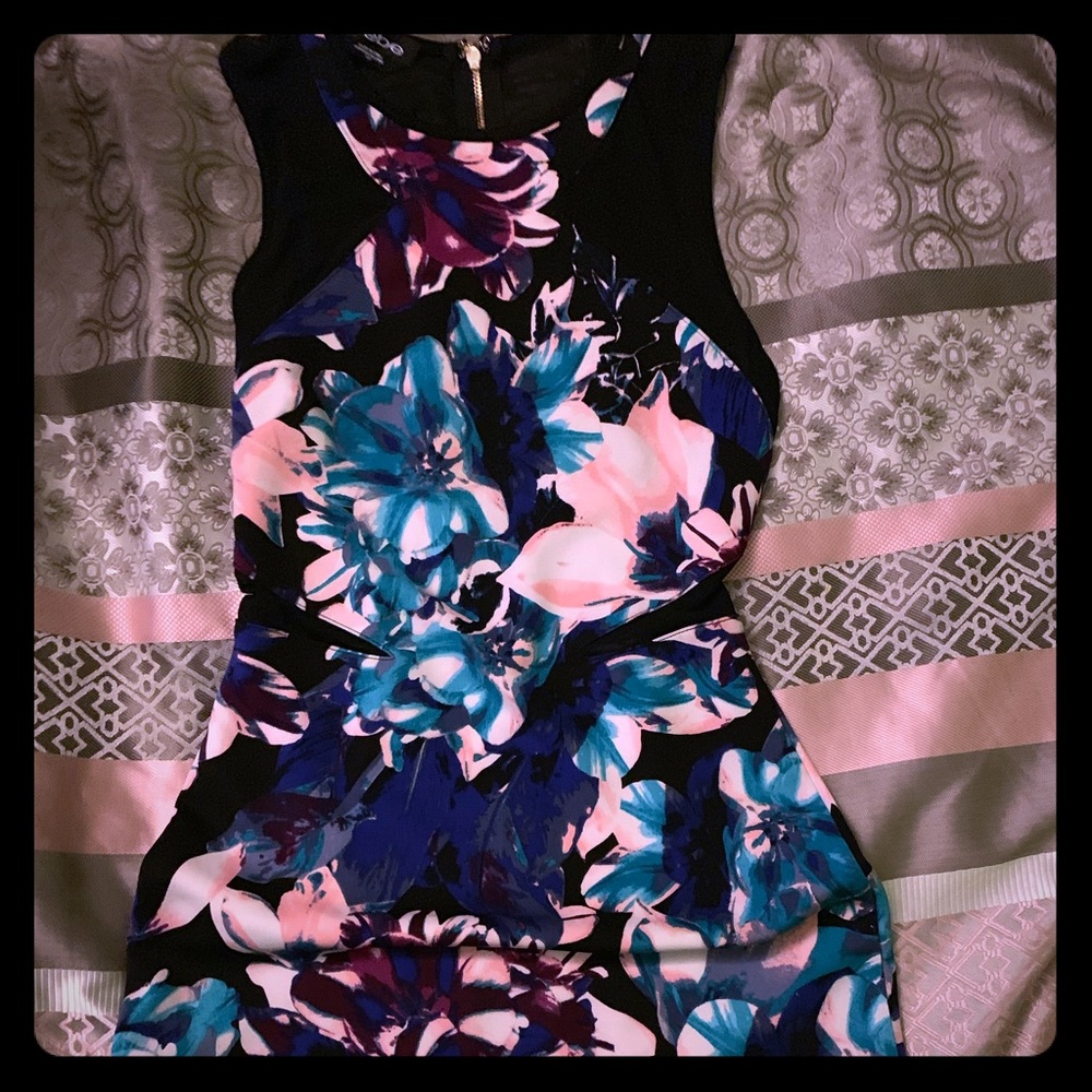 Bebe dress